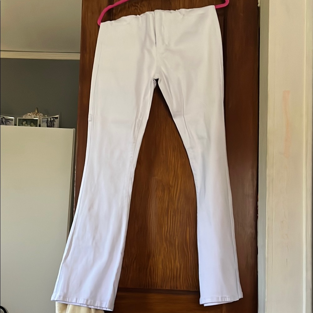 Women's White Straight Leg Jean NWT